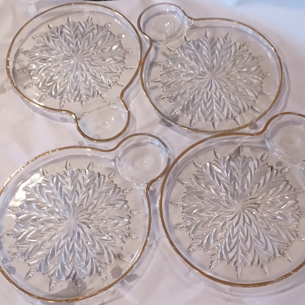 Vintage Jeanette Glass Snack Plates with Gold Trim, Feathers pattern, set of 4